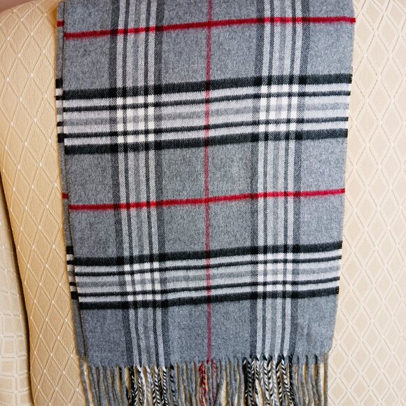 Winter Greys 3 Scarf set warm cozy soft NEW - Picture 6 of 6